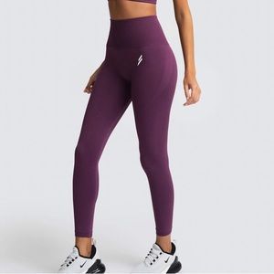 DoYouEven Hyperflex Seamless Workout Legging Plum Size Small